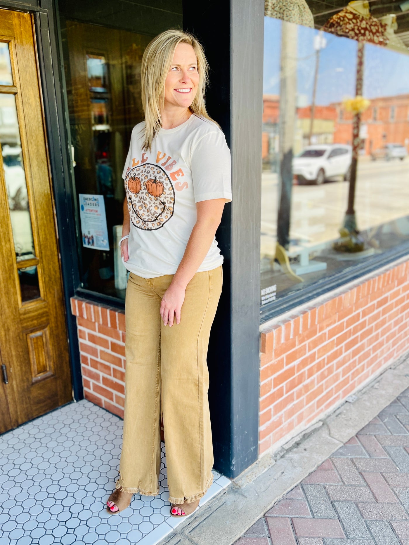 Fall Vibes Graphic Tee-Harps & Oli-Shop Anchored Bliss Women's Boutique Clothing Store