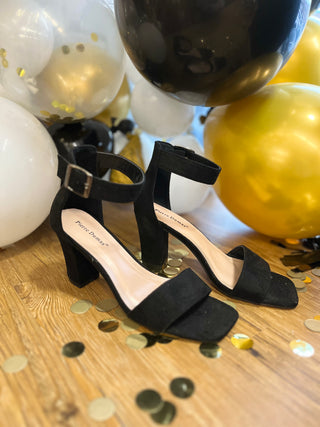 Talk Of The Town Black Heels-Tracy Zelenuk-Shop Anchored Bliss Women's Boutique Clothing Store